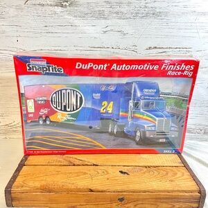 Snaptite DuPont race rig NIB 1:32 scale #24